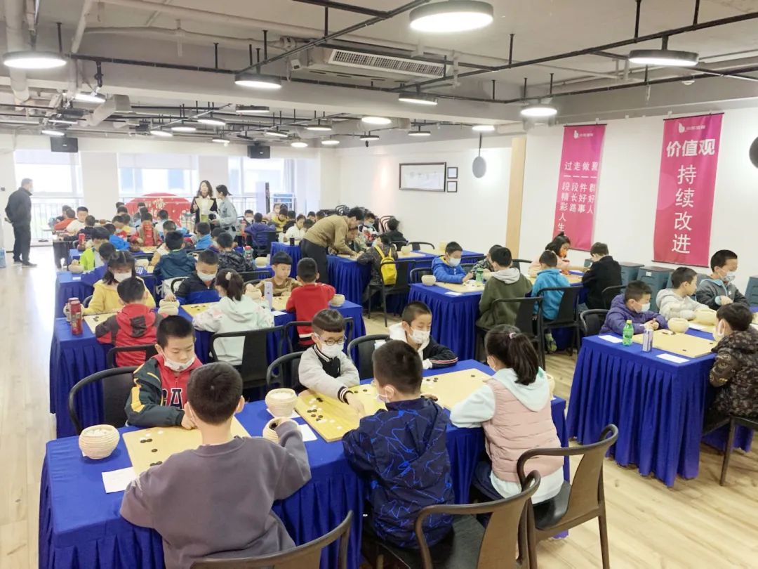 “青蓝杯”中惒少儿围棋超级联赛|校队选拔赛火热进行中！