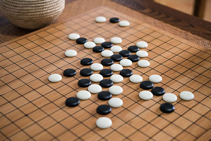 独生子女家长青睐围棋 黑白世界让孩子“棋”乐无穷