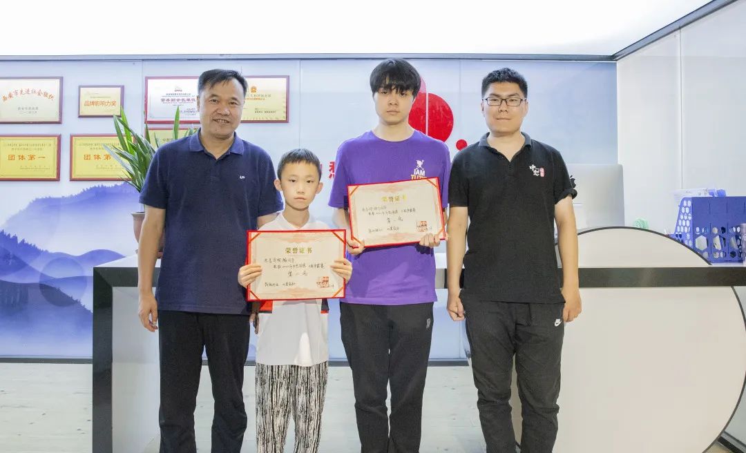 5段争霸赛冠亚军决战揭晓！邓皓匀荣获冠军！